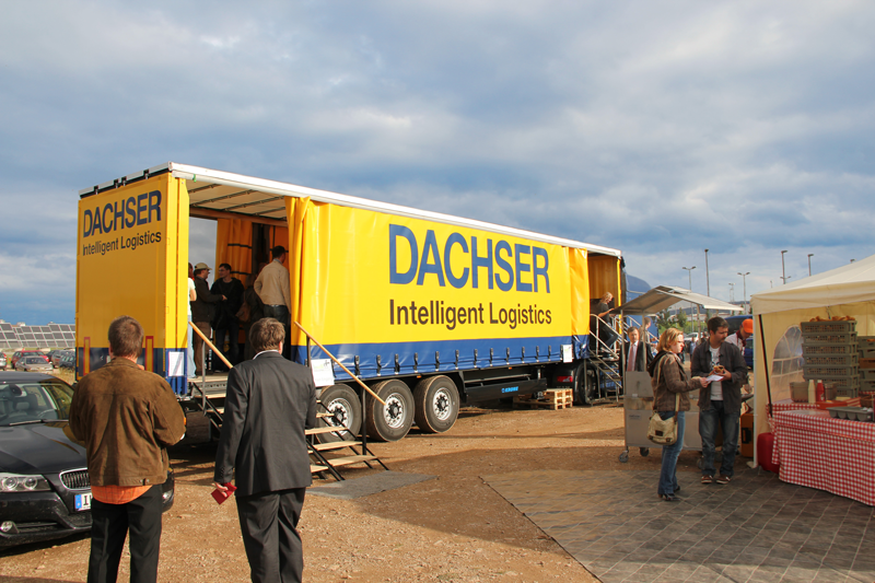 Zentraler Ticketcontainer zur Ausgabe der Besuchertickets Zentraler Ticketcontainer zur Ausgabe der Besuchertickets